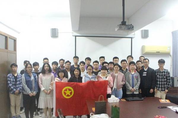 http://jd.gcu.edu.cn/sites/default/files/u4/img_1031.jpg